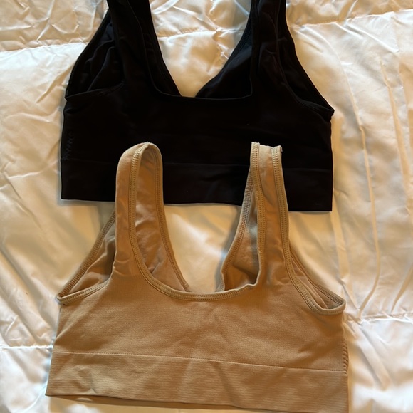 Sleep/Bralettes total of 4 - Picture 2 of 7